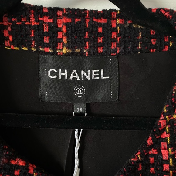 Chanel - Picture 5 of 11